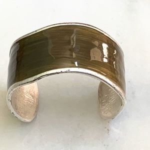 NWOT Beautiful Polished Stone Cuff Bracelet